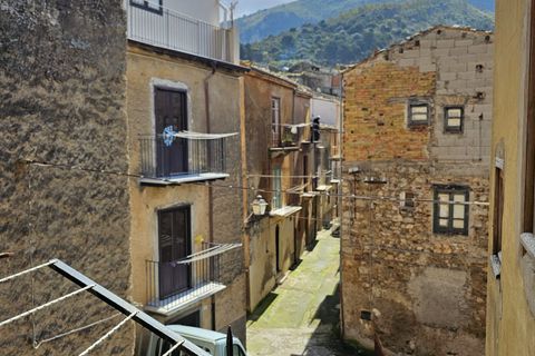 Landsbyhus i Collesano, Palermo, Collesano - € 35.000 | Ref: 10636 - foto 13